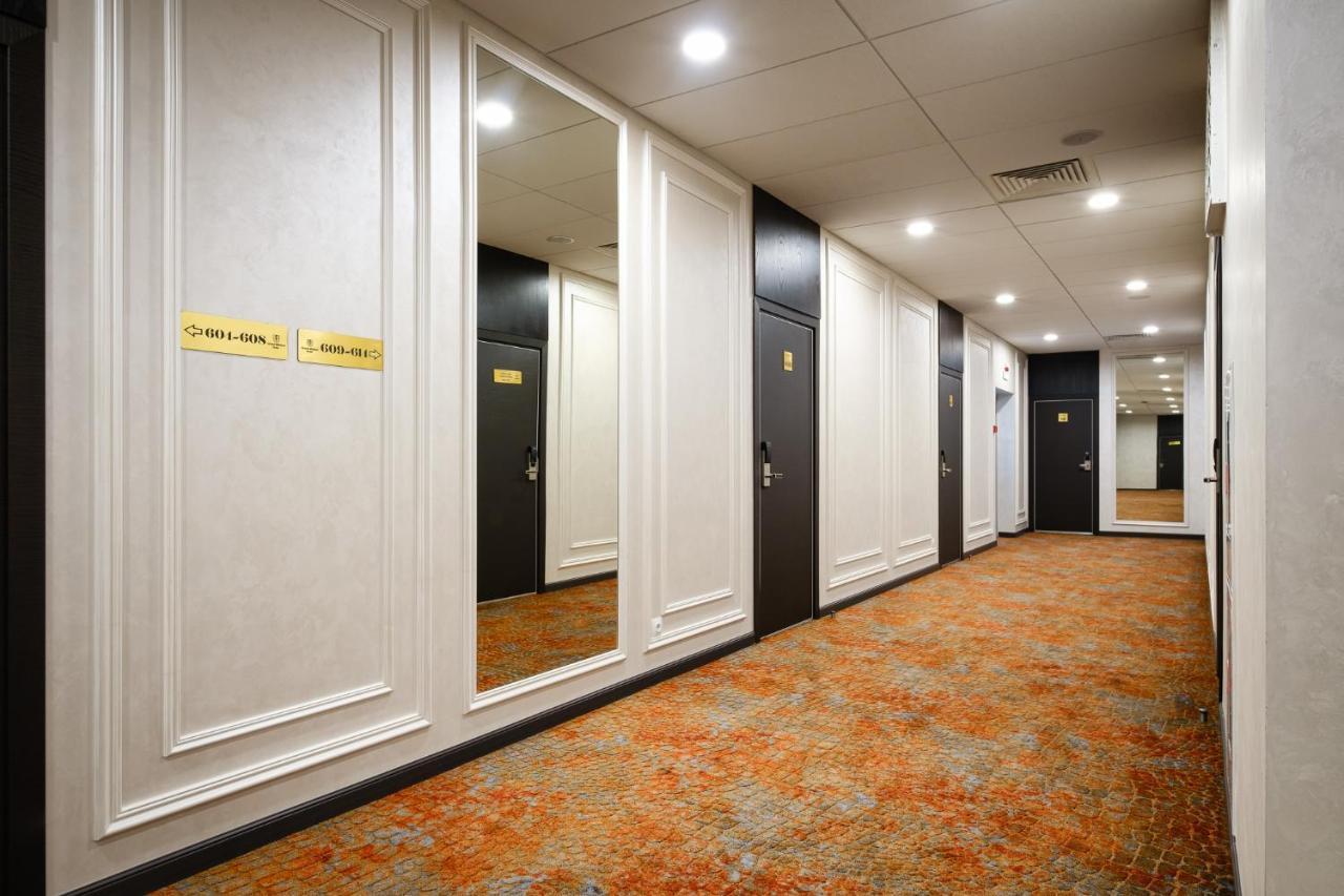 Grand Mildom Hotel Almaty Exterior photo