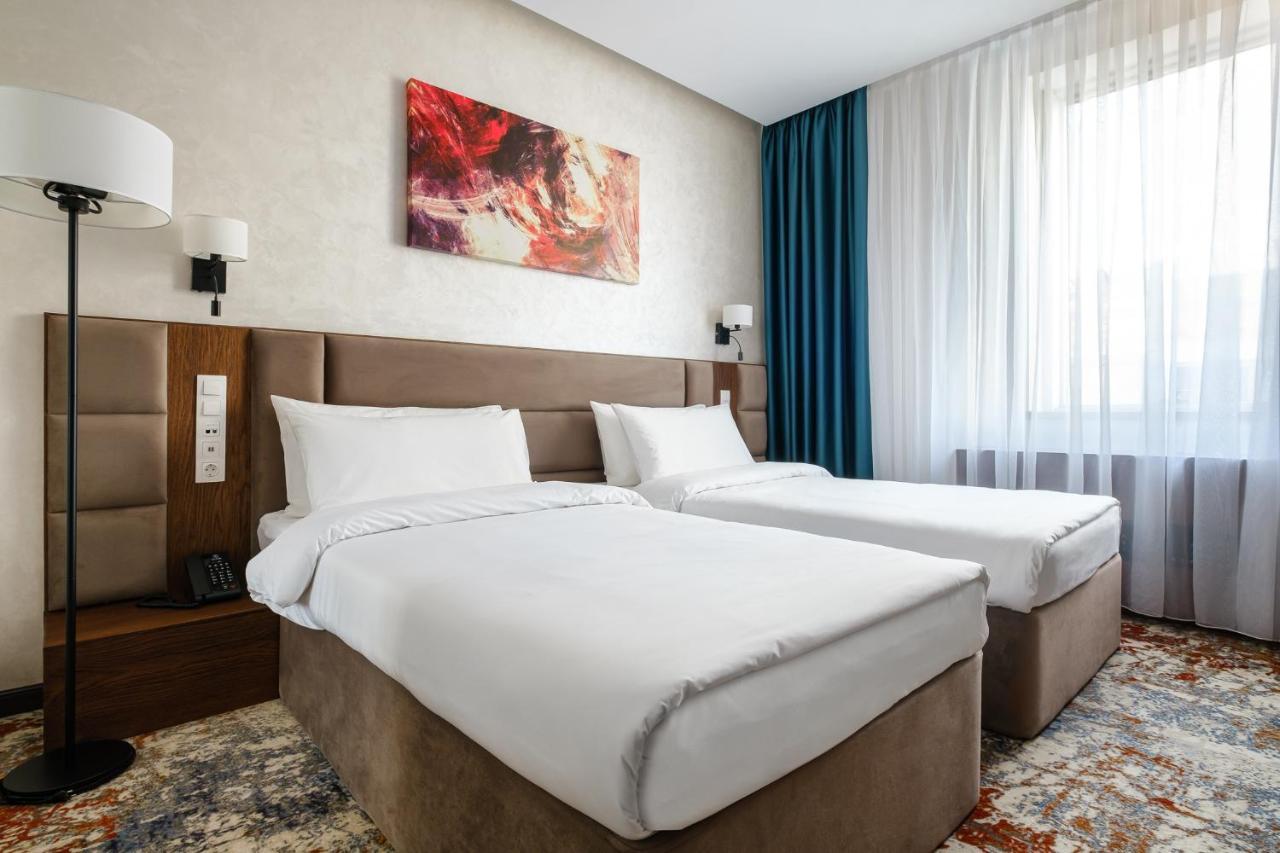 Grand Mildom Hotel Almaty Exterior photo